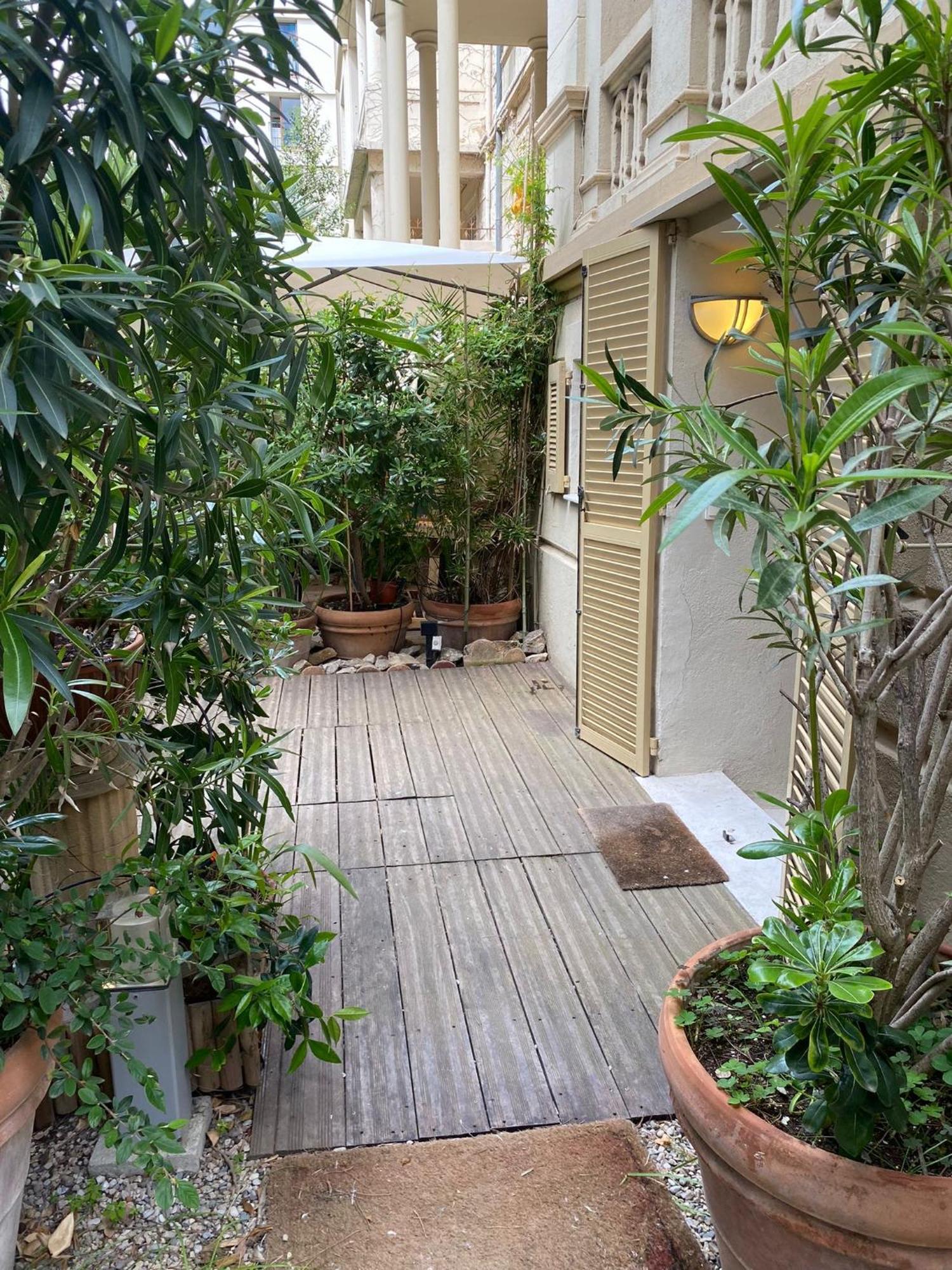 Les Fleurs Appartement Cannes